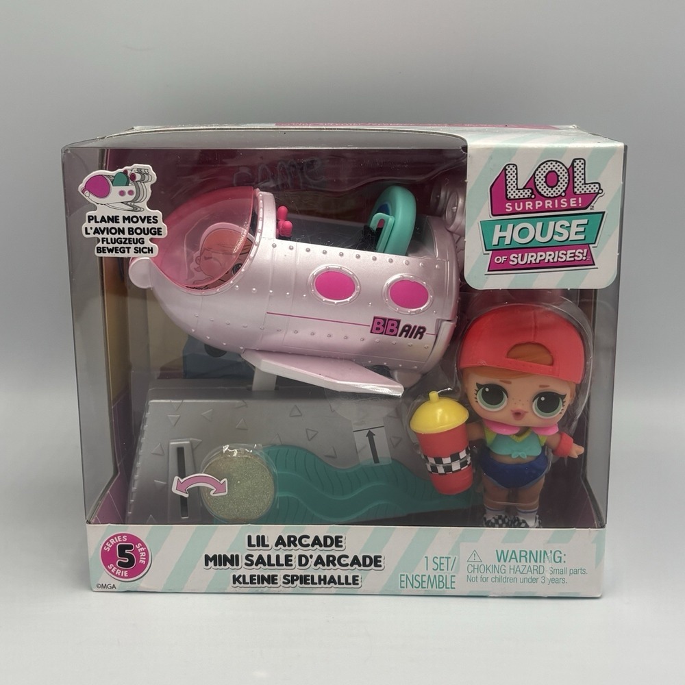LOL Surprise OMG House of Surprises Lil Arcade Playset‎ with Sk8er Grrrl Doll